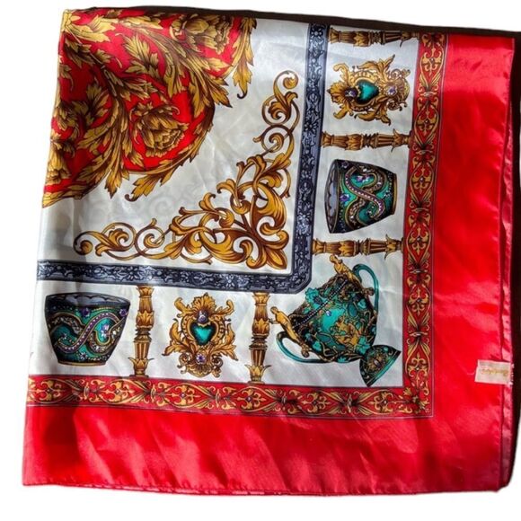 😊 3/$30 Berkshire Red Print Silky Scarf Shawl made in Korea - Picture 2 of 6